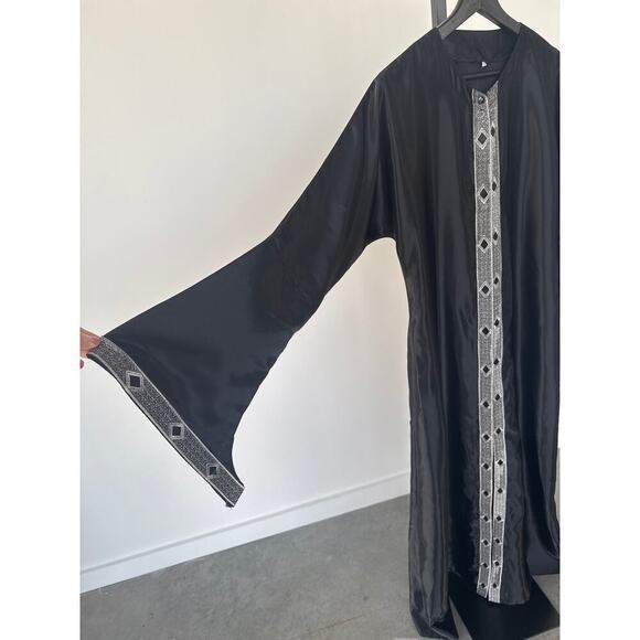 Women’s Black Kaftan Button Down Dress With Silver Embroidery Size 3 - Picture 7 of 12